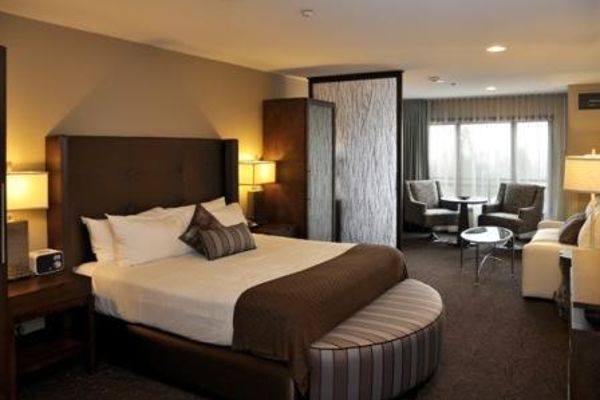 Oxford Hotel Bend